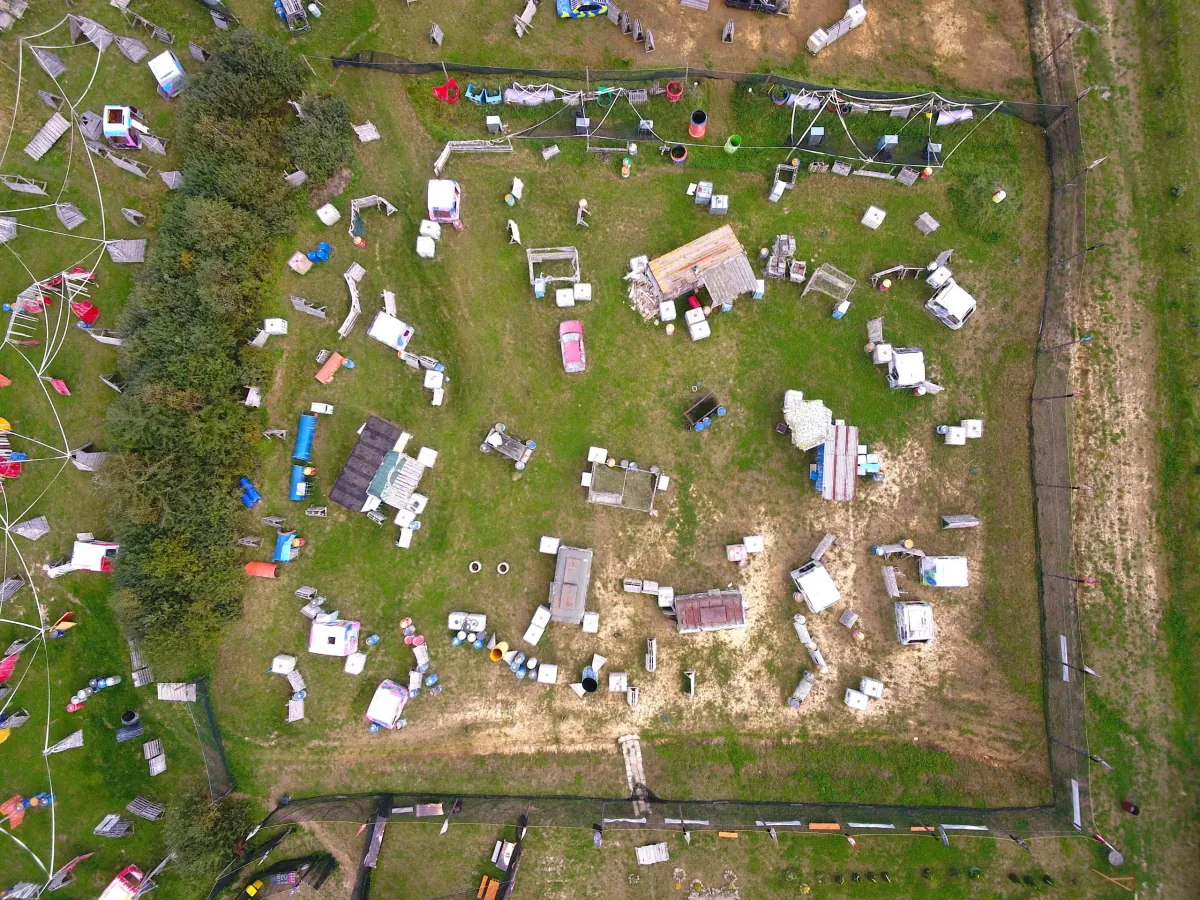 Teren paintballowy Arena Mocy