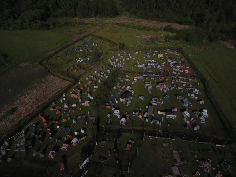 Imprezy firmowe w Arenie Mocy - Paintballowy team building dla biznesu